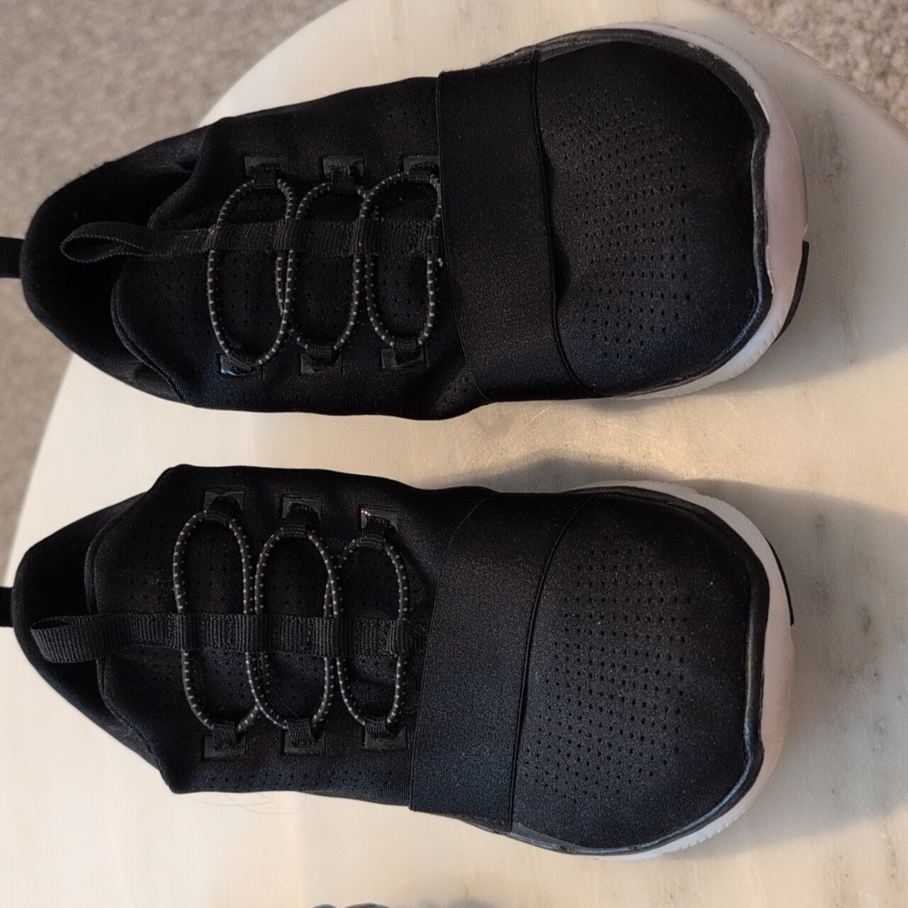 Sketchers durl-lite sneakers
